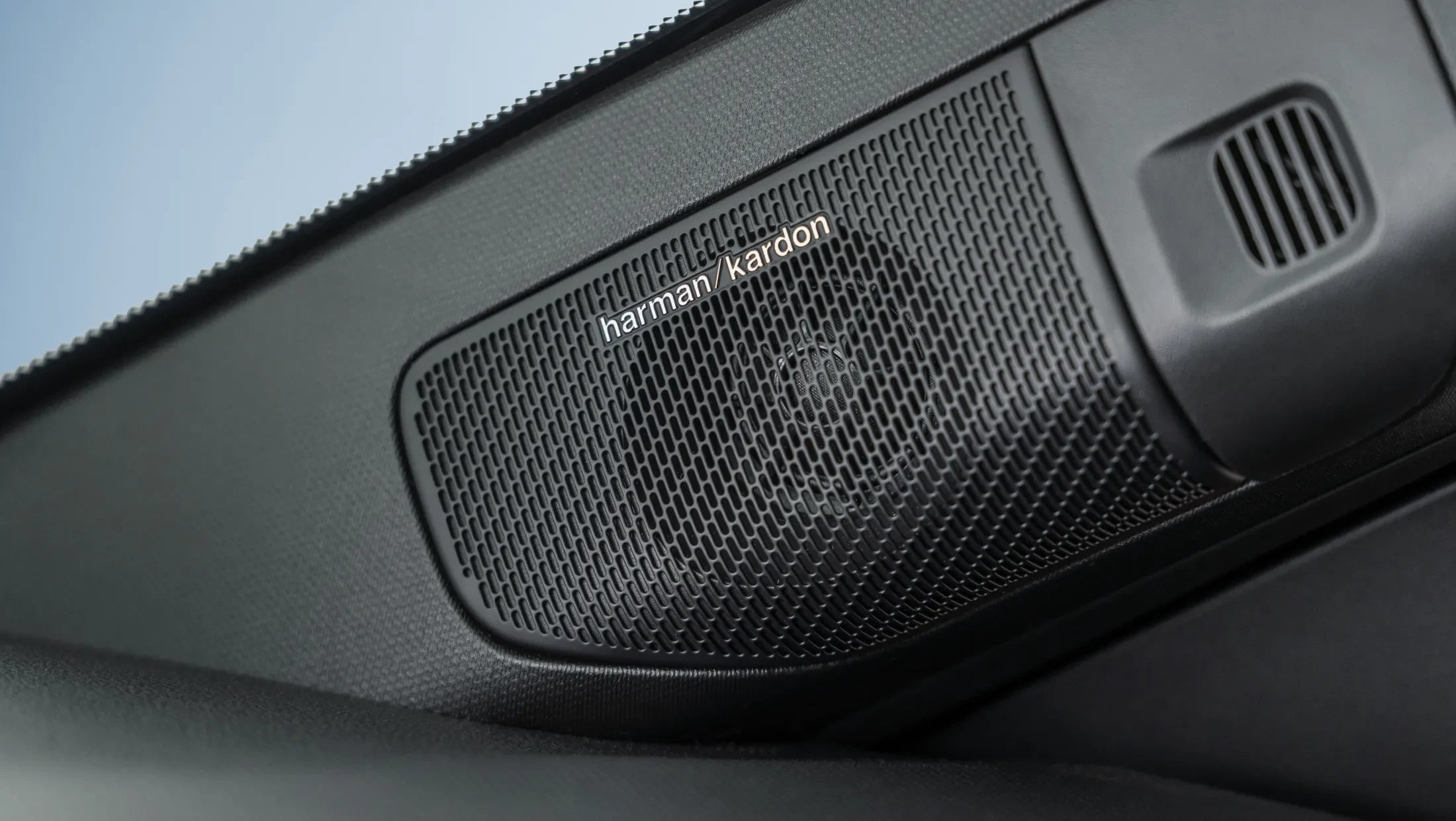 Nissan - Nieuwe Micra - Harman Kardon